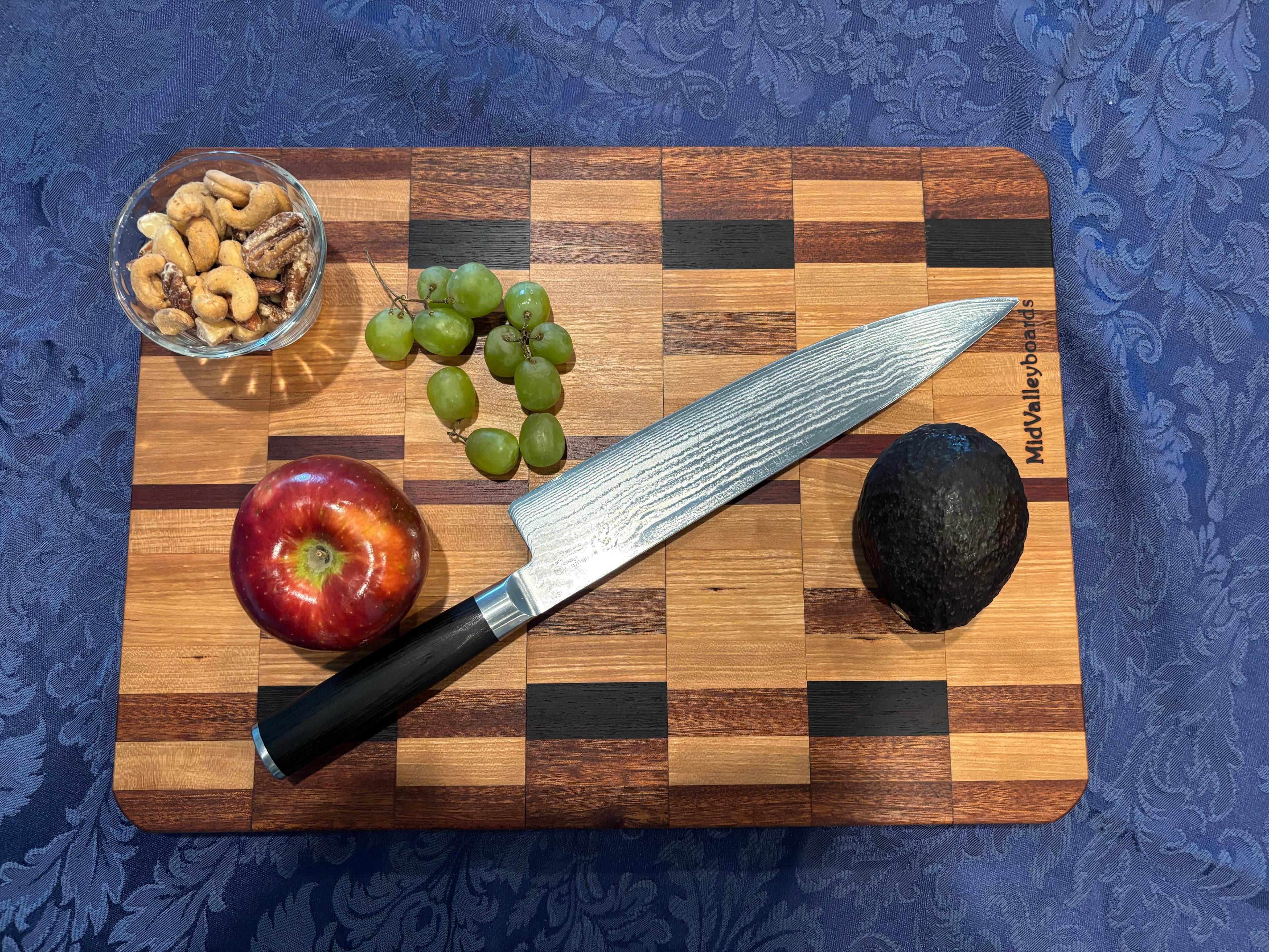 Cutting Board Edge grain, walnut, maple, cherry, wenge and padauk hardwoods